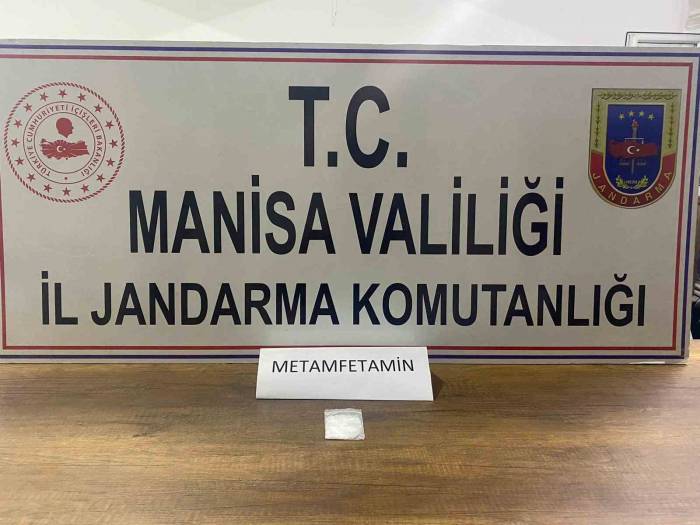 Jandarma Aracını Görüp Paniklediler