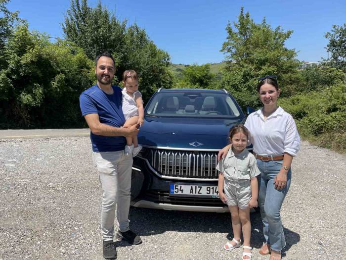 Uzun Süredir Beklediği Togg’a Kavuştu, Çifte Bayram Yaşadı