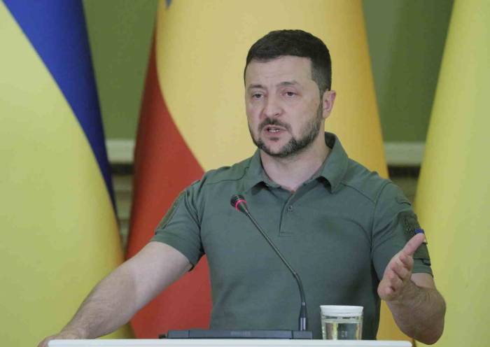 Zelenskiy: “rusya, Zaporijya Nükleer Santrali’nde Yerel Bir Patlama Yapabilmek İçin Teknik Olarak Hazır”