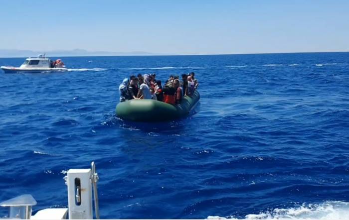 Ayvacık Açıklarında Yunan Unsurlarınca Ölüme Terk Edilen 84 Kaçak Göçmen Kurtarıldı