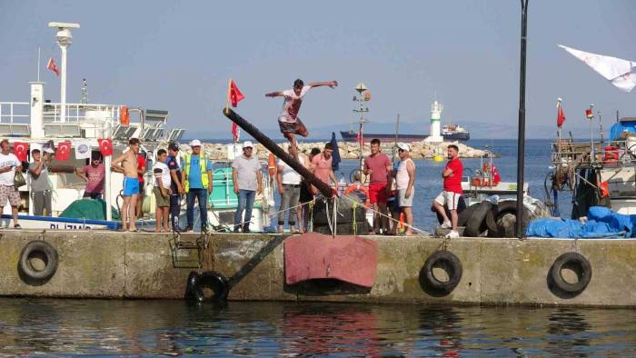 Karabiga’da 39’uncu Priapos Deniz Festivali Coşkusu