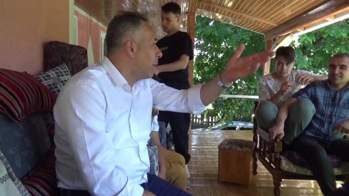 Namaza Gelmedikleri İçin Soğuk Suya Atılmışlardı: "güzel Bir Ders Aldık"