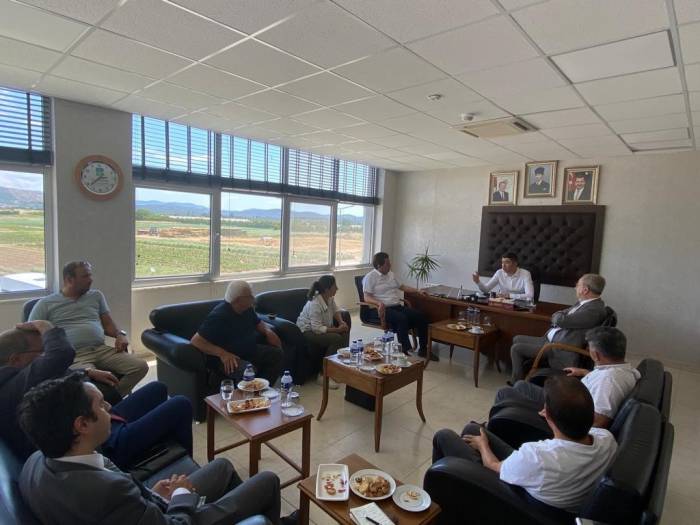 Burhaniye’de Aromatik Bitkiler Çiftçilere Önemli Kazanç Kapısı Olacak