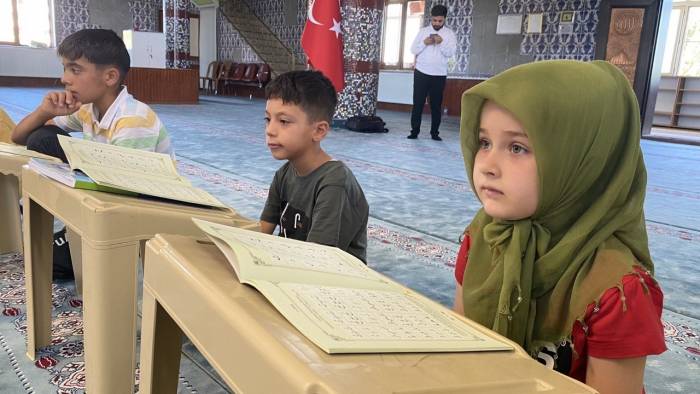 Deprem Bölgesi Adıyaman’da, Yaz Kur’an Kursları Başladı