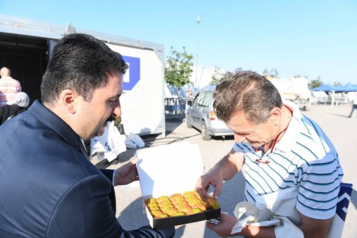 Altıeylül Belediyesi Bayramda Mesai Yaptı