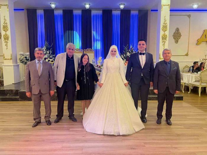 Babur Ailesinin Mutlu Günü