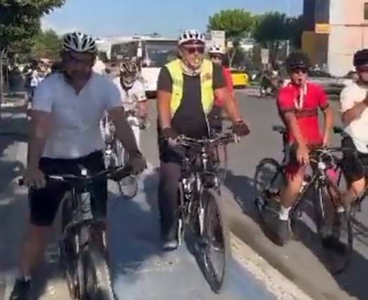 Bisikletliler Tepkilerini Böyle Gösterdi