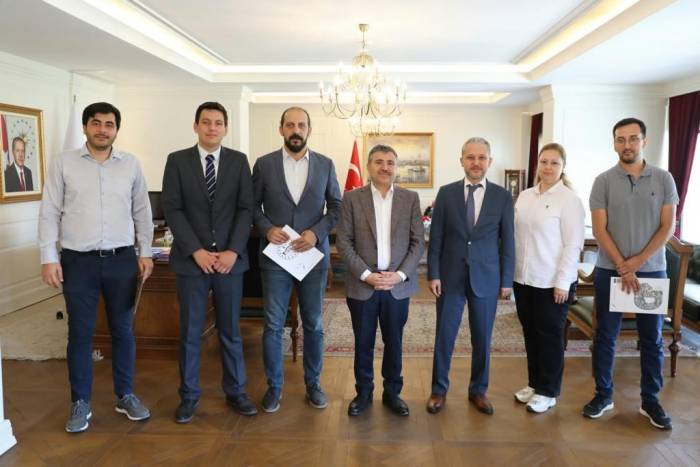 Vali Atay’dan Başarı Belgesi