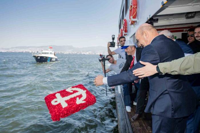 İzmir’de Kabotaj Bayramına Coşkulu Kutlama