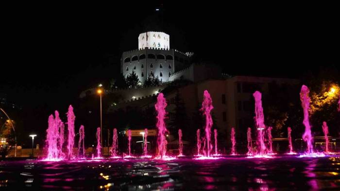 Keçiören’de Su Ve Gül Meydanı Yaza Hazır
