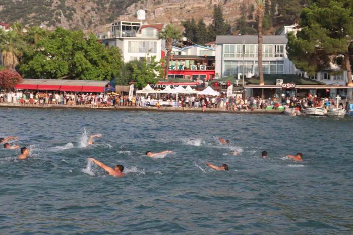 Fethiye’de Denizcilik Ve Kabotaj Bayramı Yarışmalarla Kutlandı