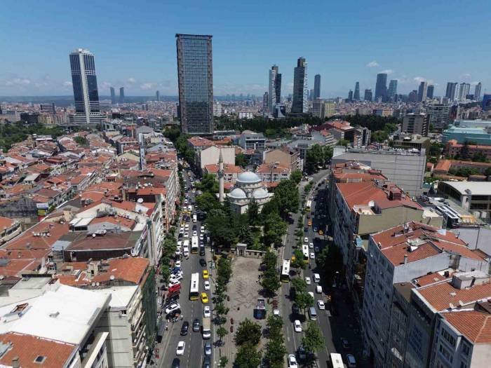 Türkiye’nin İlk Ölümlü Trafik Kazası Bu Caddede Meydana Geldi