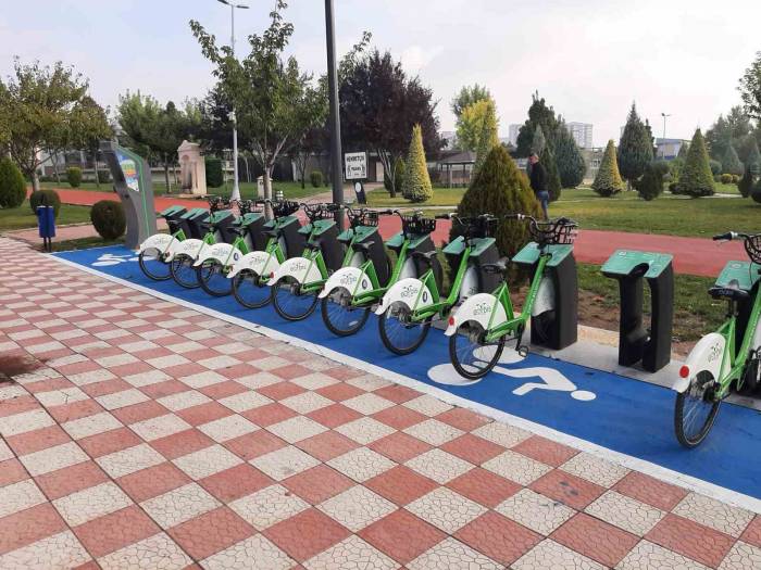 Çorumlu Gençler Bisiklet Kullanmayı Sevdi