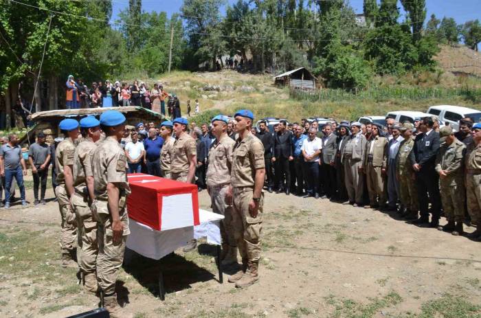 Kuzey Irak’ta Kalp Krizi Geçiren Güvenlik Korucusu Son Yolculuğuna Uğurlandı