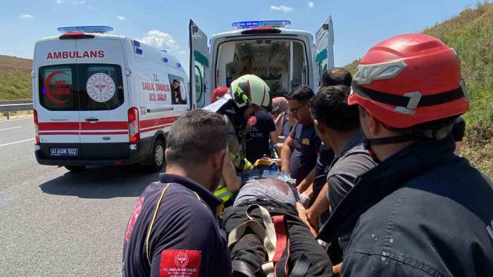 Kuzey Marmara Otoyolu’nda Feci Kaza: 2’si Çocuk 4 Yaralı