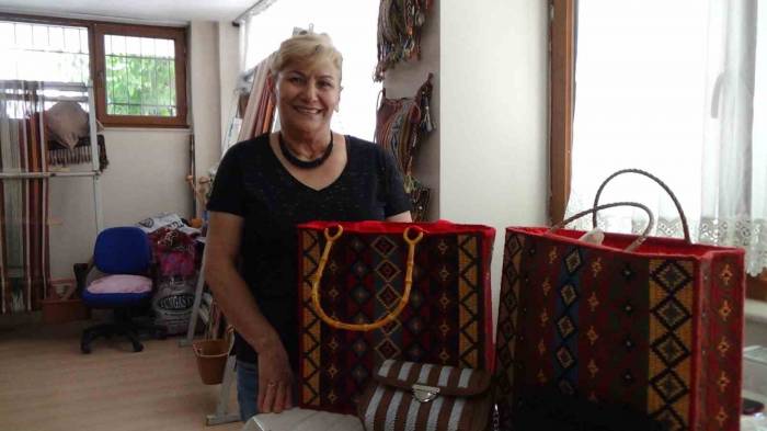 Kaybolmaya Yüz Tutan ’cicimi’ Yaşatıyorlar