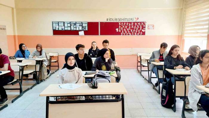 Yaz Dönemi Kursları Ve Yaz Okulları Başladı