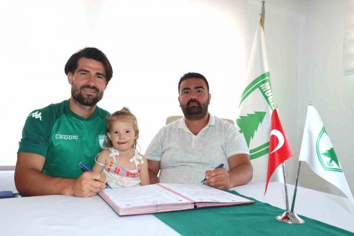 Deneyimli Ön Libero Muğlaspor’da