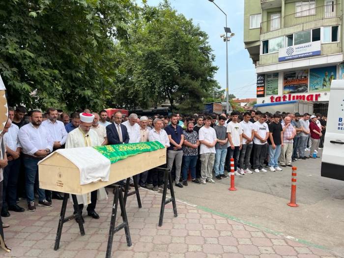 Doğum Gününde Motosiklet Kazasında Ölen Genç Toprağa Verildi