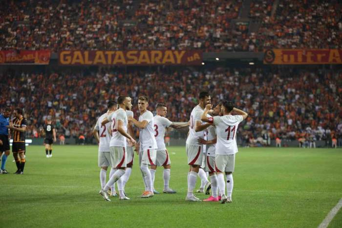 Hazırlık Maçı: Galatasaray: 3 - Hull City: 4