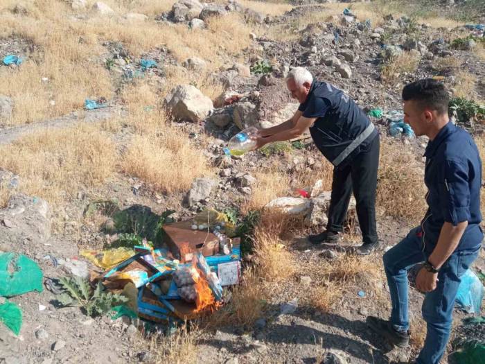 Hakkari’de Tarihi Geçmiş Ürünler İmha Edildi