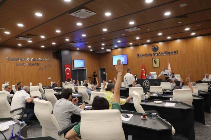 İlkadım Meclisi Bu Yıl Da Tatil Yapmayacak