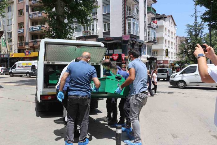 Yalnız Yaşayan Adam Ölü Bulundu