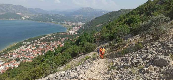 Eğirdir’de Doğa Yürüyüşünde Kaybolan Yaşlı Adam Ölü Bulundu
