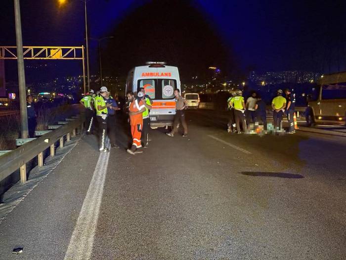 İzmir’de Otomobilin Çarptığı Kadın Hayatını Kaybetti
