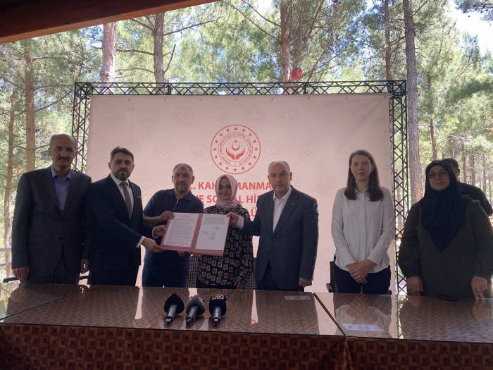 Rehber Koruyucu Ailelik Uygulaması Çerçevesinde 4 Aile İle Sözleşme İmzalandı