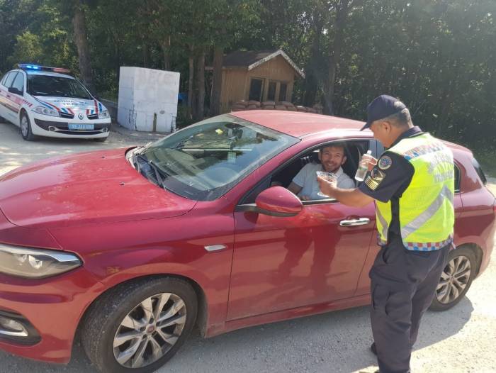 Kırklareli Jandarması Bayram Tatilinde 21 Bin 215 Araç Denetlendi
