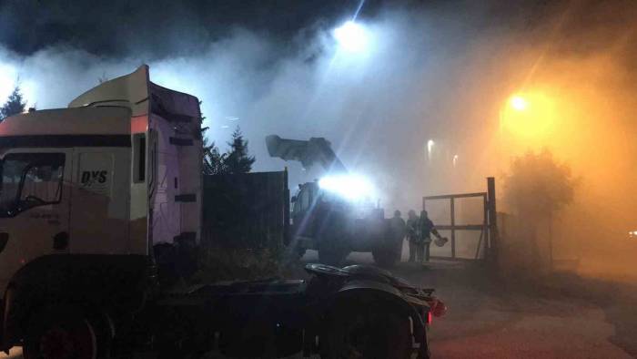 Kimyasal Tepkime Yoğun Duman Oluşturdu, Göz Gözü Görmedi