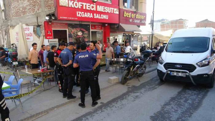 Köftecide Silahlı Kavga: 5 Yaralı