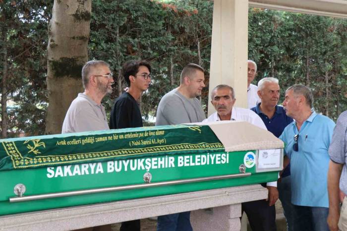 Milli Okçu Mete Gazoz’un Dedesi Son Yolculuğuna Uğurlandı