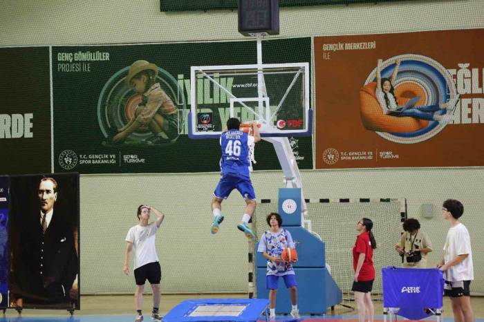 Muğla’da Yaz Spor Okulları, Kapılarını Gençler İçin Açtı