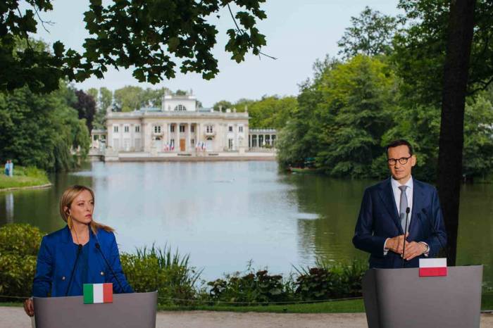 Polonya Başbakanı Morawiecki: "iltica Sorunları Afrika Ve Asya’da Çözülmeli"