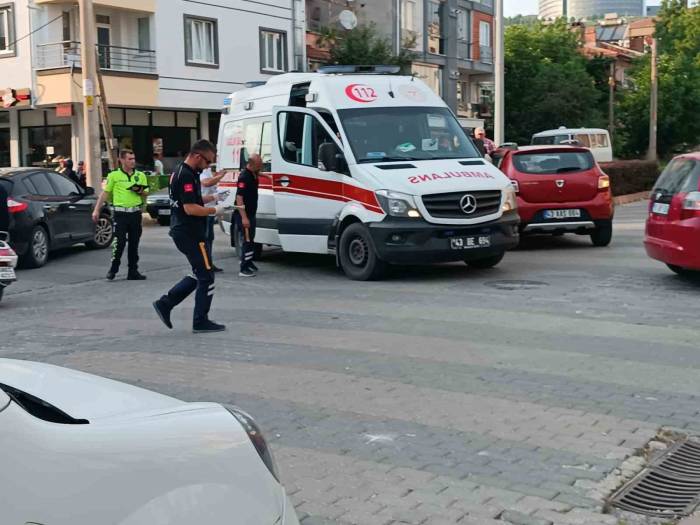 Tavşanlı’da Trafik Kazası 1’i Çocuk 5 Yaralı