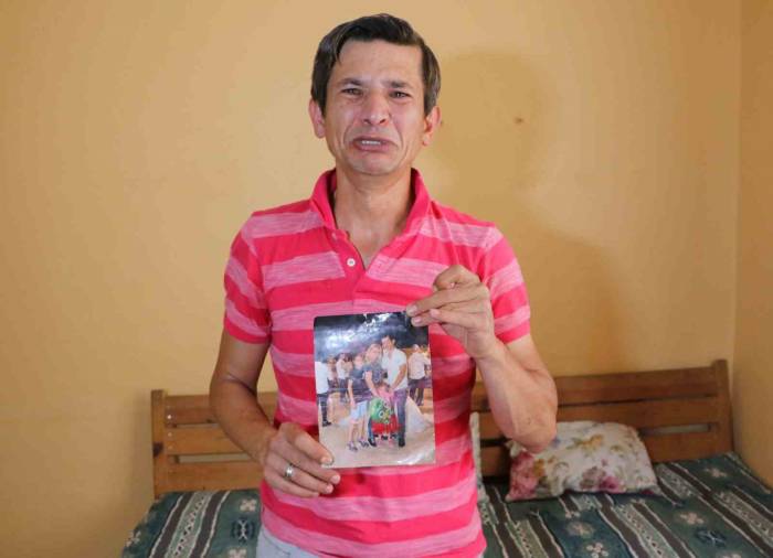 3 Çocuğunu Geride Bırakıp Evi Terk Eden Eşine Gözyaşlarıyla Seslendi