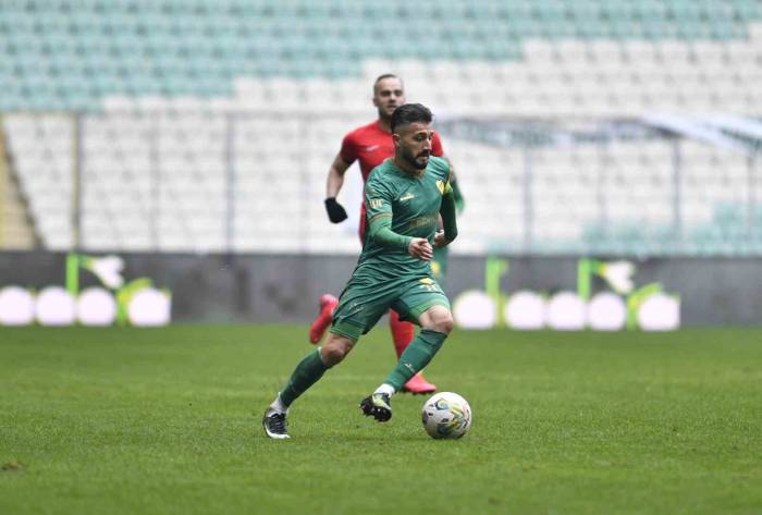 Bursaspor’da Yaprak Dökümü