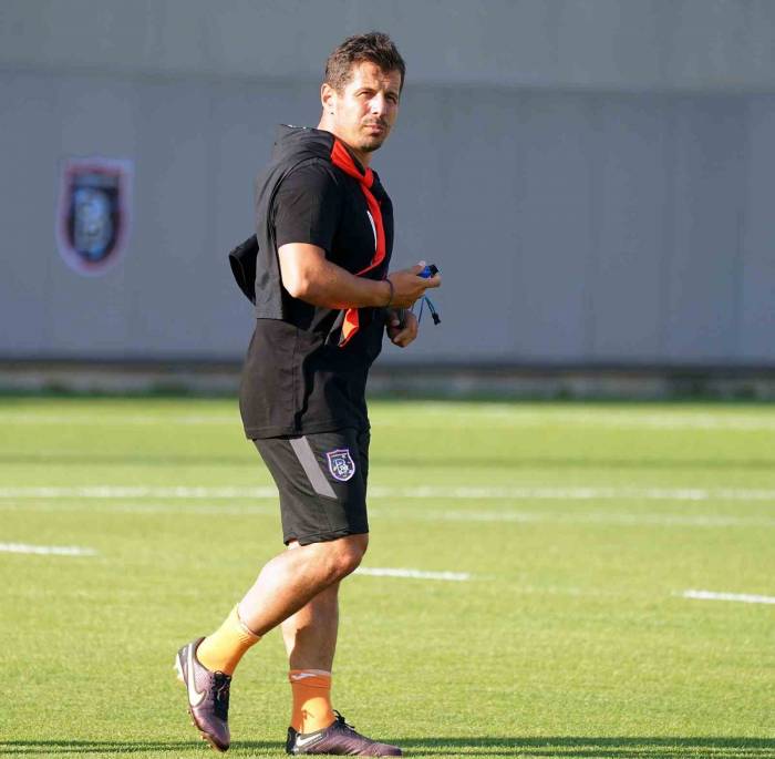 İstanbul Başakşehir Sezonu Açtı