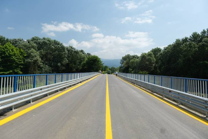 Arifiye’de Deforme Olan O Köprüyü Büyükşehir Belediyesi Yeniledi