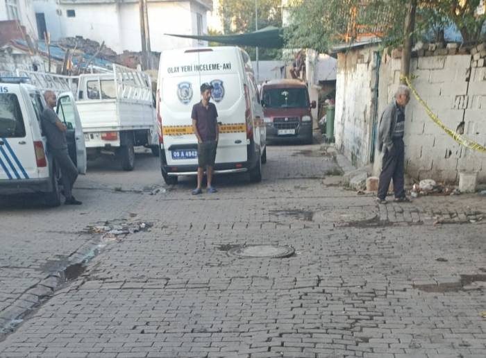 Aydın’da Bir Kişi Sokakta Ölü Bulundu