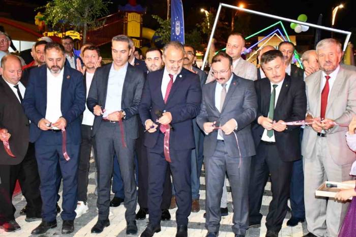 Emet’te “bursa Millet Bahçesi” Hizmete Girdi