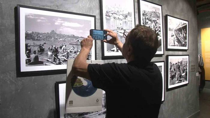 ‘efsunlu Şehir’ Sergisi Üsküdar’da Sanatseverlere Kapılarını Açtı