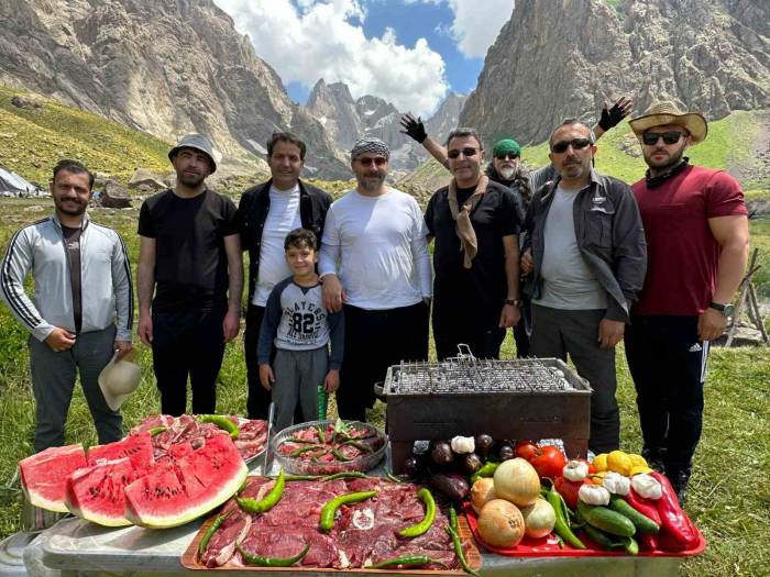 İstanbul’daki Mutfak Lezzeti Cennet Ve Cehennem Vadisi’ne Taşındı