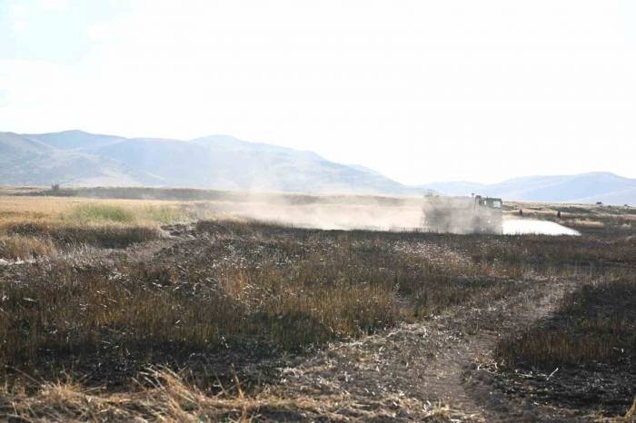 Develi’de Anız Yangını: Hububat Ekili 140 Dekar Alan Yandı