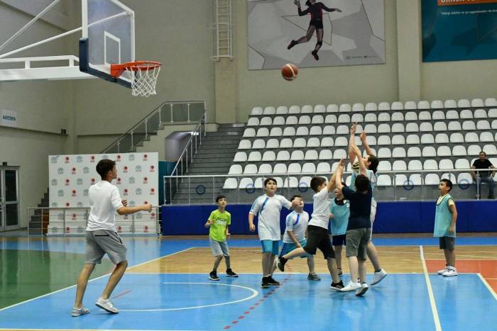 Nilüfer Yaz Spor Okulları’nda İlk Dönem Bitti