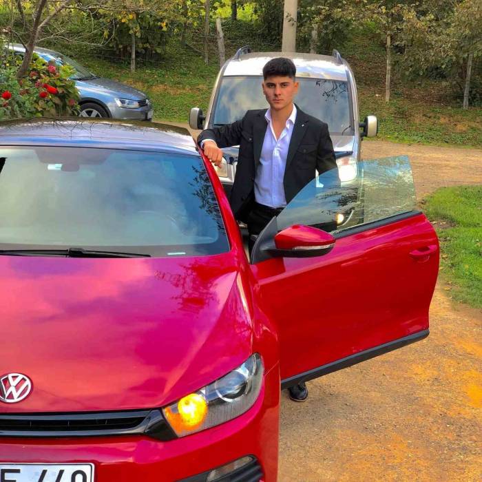 Kuzeninin Kullandığı Otomobil İle Çarpışan Motosiklet Sürücüsü Hayatını Kaybetti