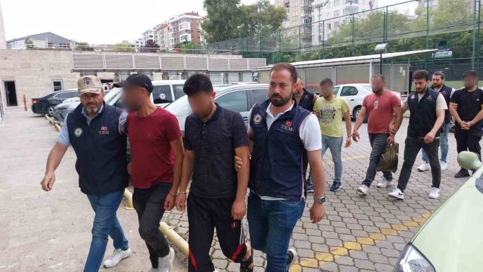 Samsun’da Deaş Şüphelisi 5 Kişi Adliyeye Sevk Edildi