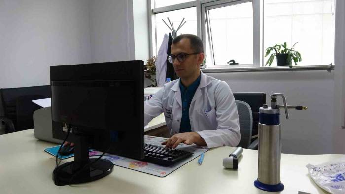 Uzmanı Uyardı, Güneş Yanıklarına Evde Tedavi Uygulanmamalı